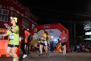 BIB: 130
                            <button type="button" onclick="openModal(26259293)" class="btn btn-primary btn-sm float-right btn-popup" data-toggle="modal" data-target=".modal-high-quality">
                        <i class="fas fa-shopping-cart"></i> Add to Cart
                    </button>
                                            <button type="button" onclick="isThisMe(26259293, true)" class="btn btn-success btn-sm float-right btn-popup btn-isme hidden" data-toggle="tooltip" data-placement="bottom" title="นี่คือรูปของคุณใช่ไหม คลิกที่นี่เพื่อเอาเข้าอัลบั้ม">
                        <i class="fas fa-plus"></i> Add to album
                    </button>
                    <button type="button" onclick="isThisMe(26259293, false)" class="btn btn-warning btn-sm float-right btn-popup btn-isnotme hidden">
                        <i class="fas fa-ban"></i> Remove from album
                    </button>